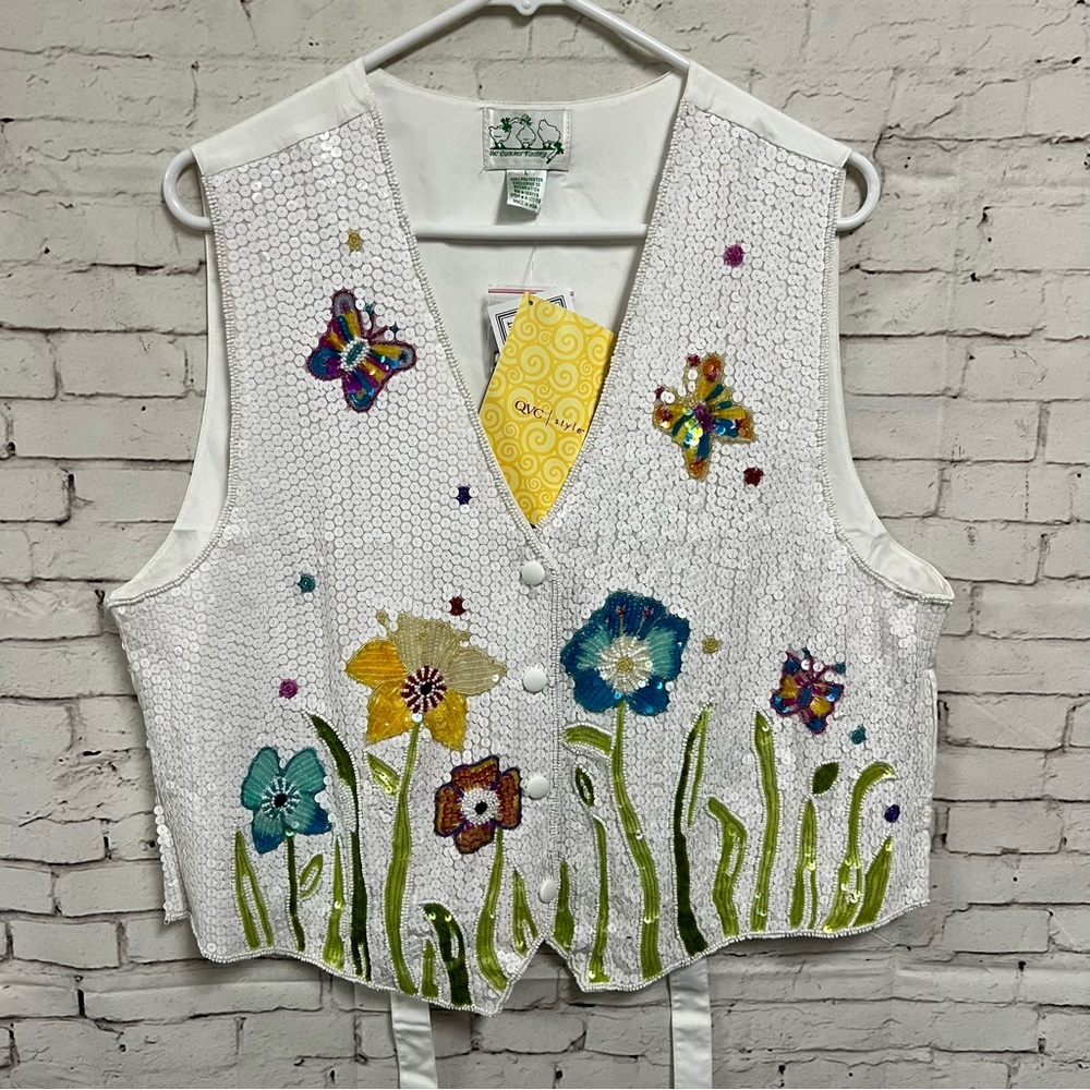Quacker Factory Vest Flowers Butterflies White Sequin Size Large New w/ Tags NWT